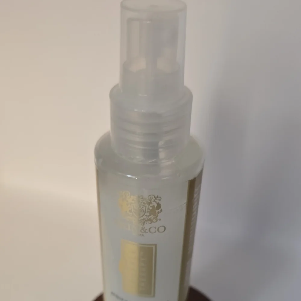 SKIN&CO Truffle Therapy Radiant Dew Mist